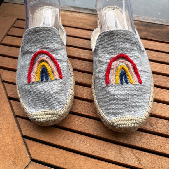 Soludos Womens Rainbow Embroidered Espadrille Mules Size 10 Grey Canvas Slip-On - Picture 2 of 7
